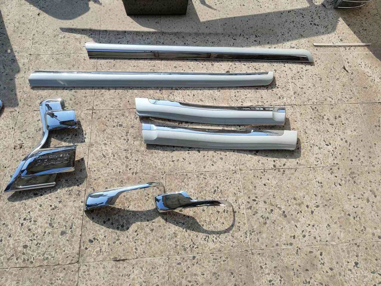 اغراض برادو يرهمن من10الى17 الي يريدهن يتصل  الاغراض في الموصل  ***********
