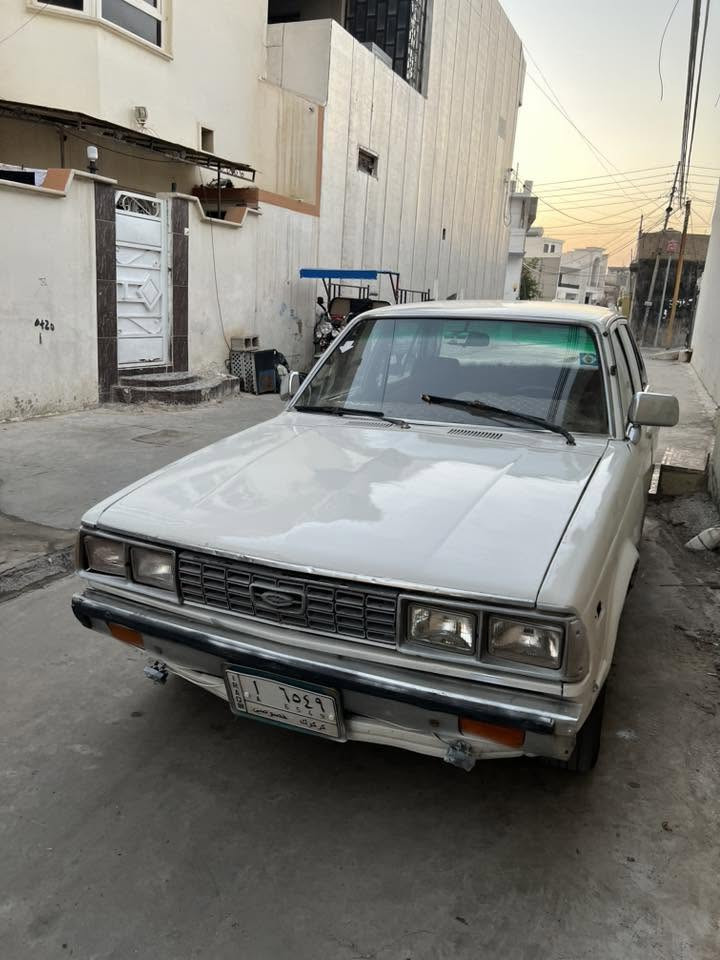 كرونا موديل 1980 رقم كركوك مشروع وطني شرط گير ومحرك تبريد ثلج سنوية عاج 2030 شرط التحويل بيها دفتر بنزين السيارة نظيفة مثل متشوفون السعر 38 وبيها مجال بسيط 
***********
