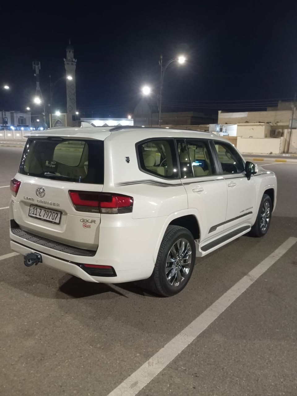 لاندكروز 2025SAS
GXR
تنفس طبيعي
حجم المكينه 4.000
الممشى 1.800كيلو متر 
السياره اخت الزيرو 
مكفوله كفاله عامه 
السياره ام الرادار 
4 كامرات 
شاشه طويله
السعر  74.000$ وبيه مجال 
الرقم ***********
