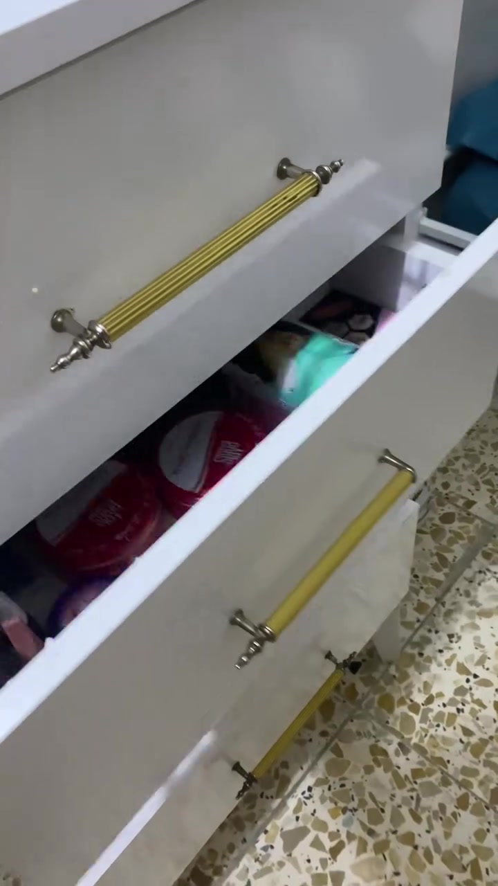 ميز مجرات مال غرفه اصلي نضيف مابي اي خلل سعر٦٠ وبي مجال بسيط


**إذا كنت صاحب هذا الإعلان وتريد حذفه لأي سبب، رجاءا أرسل رسالة إلى الدعم الفني**