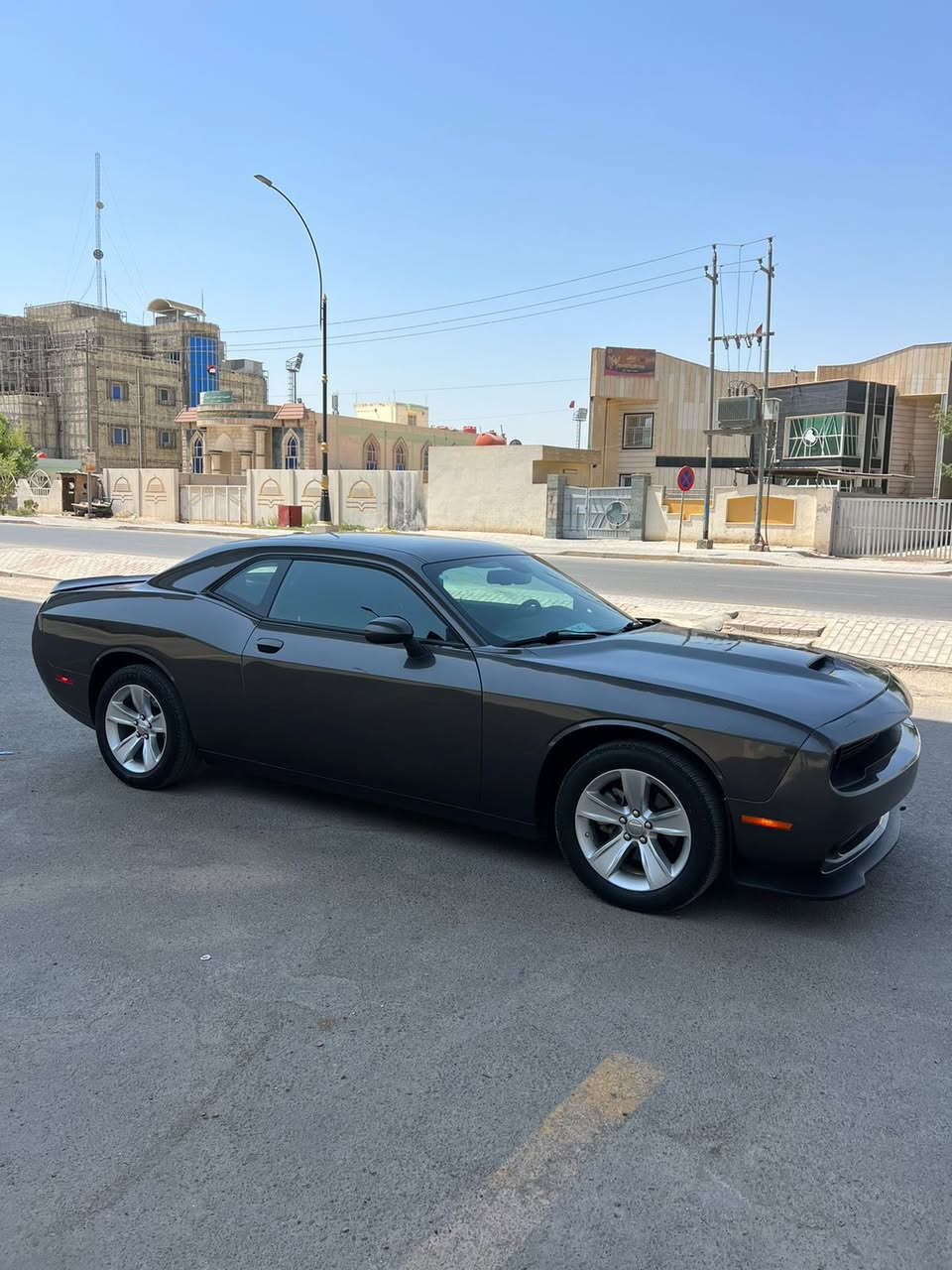 السلام عليكم للبيع جالنجر 23 sxt حادث جاملغ و بنيد
بدون رقم 

مواصفاتها العاديه معروفه لونه نفطي او رصاصي غير محدد

تحكم ستيرن 

كاميرا خلفيه 

كشن كهرباء 

بصمه

رايده 165💵 و بيه مجال بسيط 

***********
