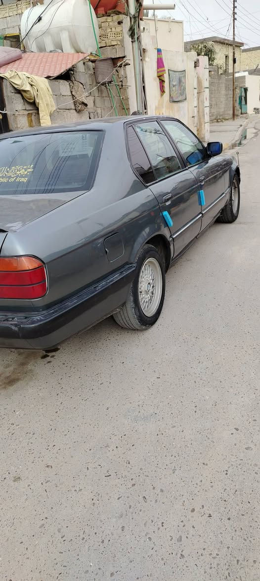 السلام عليكم
من رخصه الادمن 

  730 للبيع اصل بليته مكينه 3000 مفتوح 

مصبوغه عام جماليه 

رقم ديالى مشروع وطني 

 40 وبيها مجال

المكان بغداد العماري قرب حي النصر

 *********** بيه واتساب
