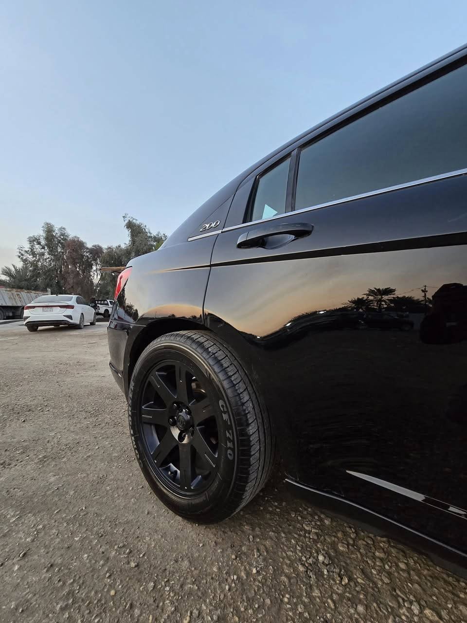 سلام عليكم 
C200 13  موديل
مكينه 2.4 كير 6نمر 
مكينه وكير بجيس كهربائيات ع بلاد 
بدون اي جطل مري جانبي هيتر مرايه
 وسطية تعتيم تخم تاير سيارة خير من الله 
ضربتها جاملغ خلفي عكس سايق بدون دواخل وبيها كلير قطعتين مكاني بابل المسيب عارضها ب80 وبيها مجال رقمي ***********
