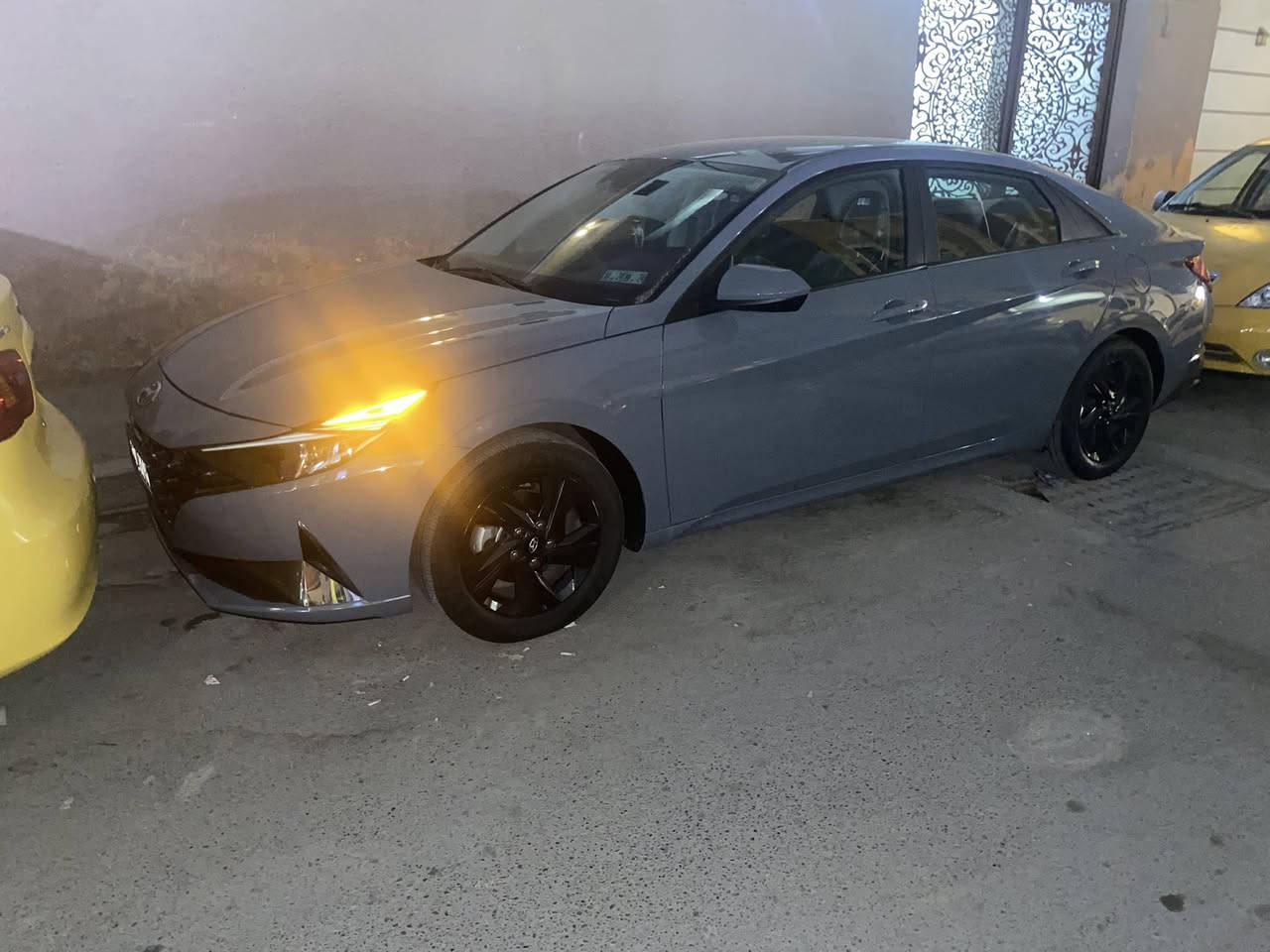 السلام عليكم ٢٠٣٢هايبرد حادث جاملغ الامامي الايمن فقط ضربه خفيفه موصفات البلو معروفه السياره جديده كلش ماشي ٣٢ العنوان بغداد السعر ١٥٥وبيها مجال ***********
