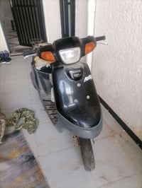 دراجه بطة للبيع تايرات جدد وصالنصه جديده بس الكشن تعبان الدراجه مطفيه ...