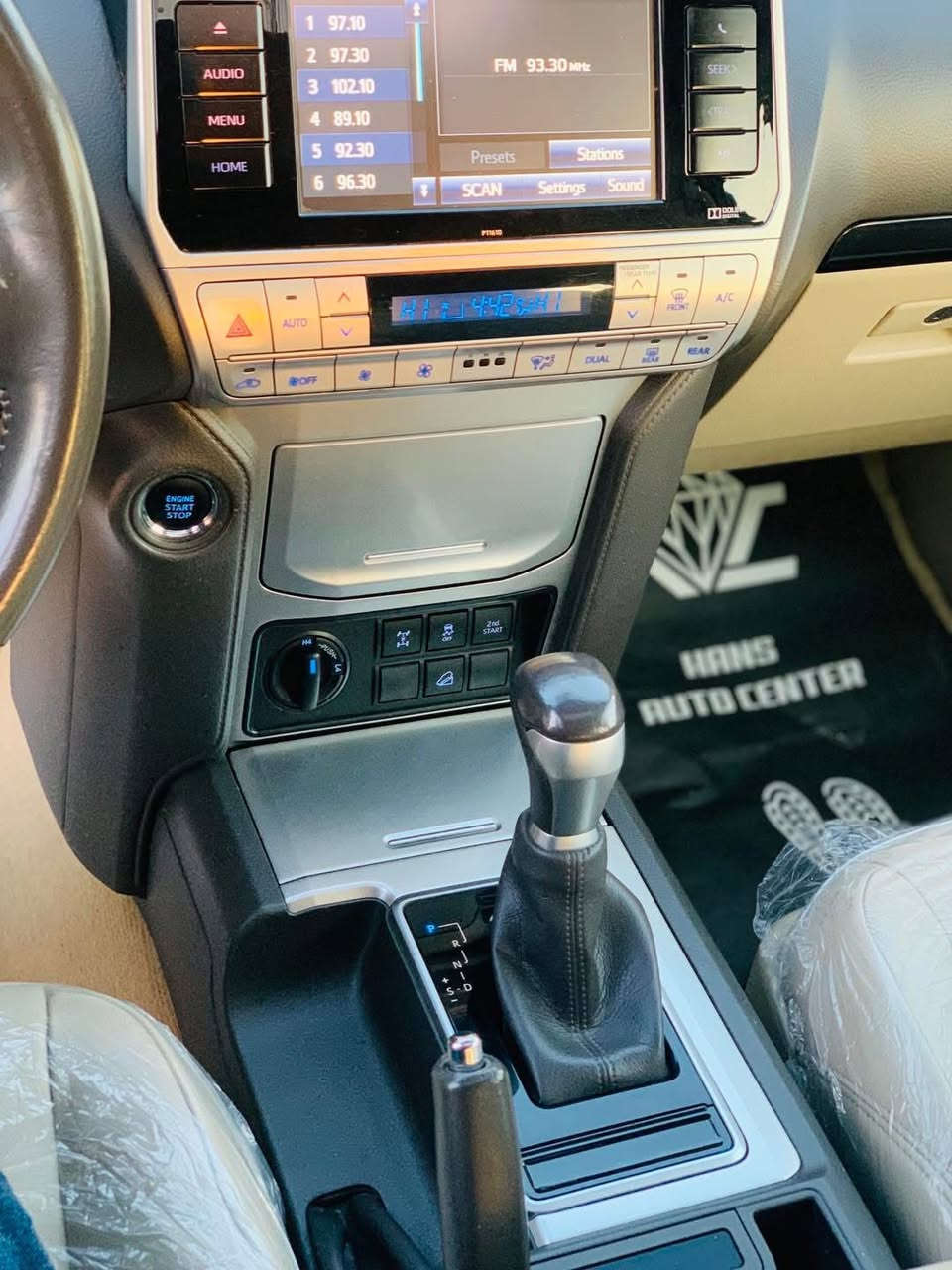 PRADO           2019          TX.S         68 000 KM
بێ بۆیاخ        شركة / ساس       فول مواسەفات

0770 157 2949

بۆزانینی نرخ کۆمێنت بکە.
