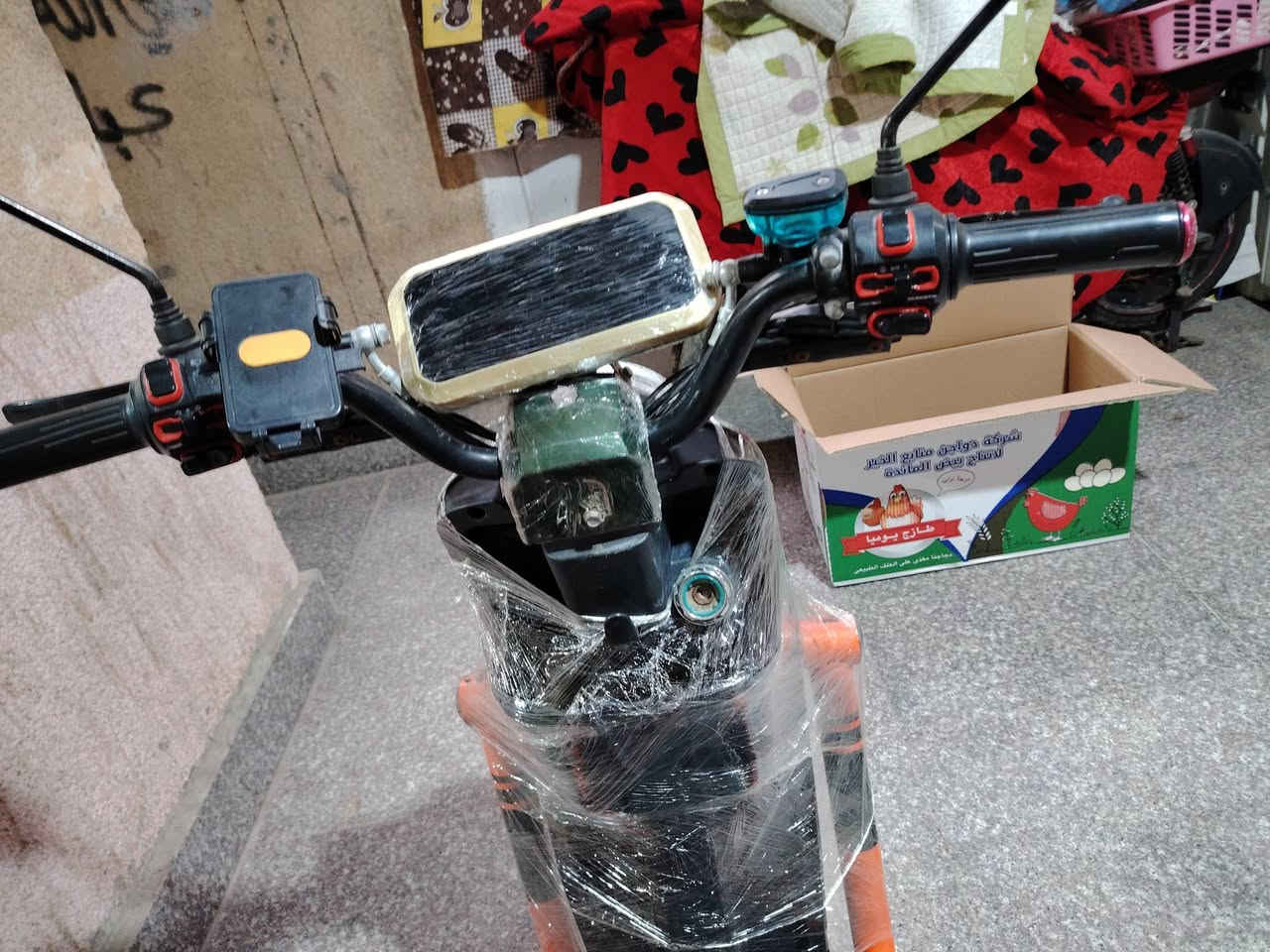 دراجه للبيع شحن جديده نضيفه بطاريات جدد دراجه جديده وعلي لاكن محتاج اريد ابيعها يعني *********** راسني واتساب وانه خادم... لكم ان شاءالله...
