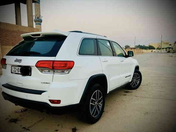 السلام عليكم 
جيب لاريدو  18 
6 خليجي سليمانيه 
حساسات امامي خلفي 
لد نهاري 
لايت زنون 
زراكات ماء لايت
رادار خلفي 
كشن سايق وبصف سايق كهربائي 
 كير 8 نمر 
تحكم مقود جهتين 
تشغيل عن بعد
اطفاء ذاتي 
سياره مكفوله فقط رصعه بالتكمه الخلفيه واضحه 
ماشيه 120 كيلو متر 
السعر 270 وبيها مجال 
مكانها قضاء الدور 
***********
