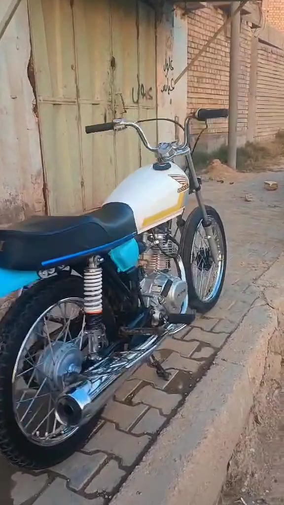 دراجه للبيع اوراق وصولي واللي يريدها يراسلني خاص مكاني طويرج بيكم خير وتدللوا


**إذا كنت صاحب هذا الإعلان وتريد حذفه لأي سبب، رجاءا أرسل رسالة إلى الدعم الفني**