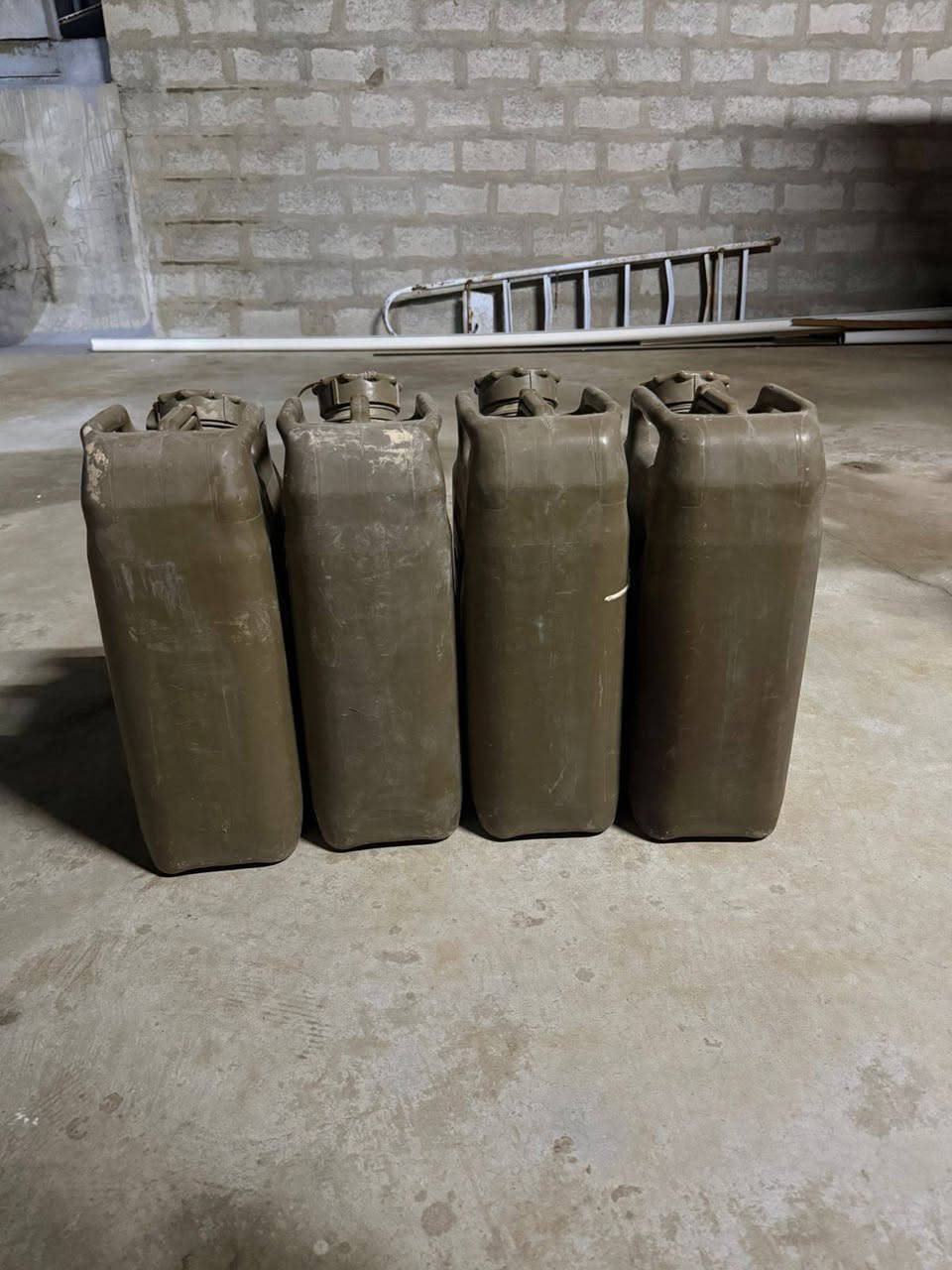 4جليكانات للبيع مابي اي عيب بشرط فحص سعر 80 الف عنوان كركوك رقم ***********  ماعندي توصيل
