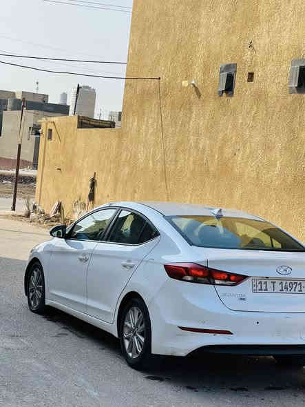 سلام عليكم النترا2017رقم بغداد انكليزي كير ومحرك وحداديه كفاله تخم تاير جديد مال جناي جاهزه الاخير بيها2قطع صبغ شرط سونار بلمنشور 
السعر108وبيها مجال لشراي 
الاتصال***********
مامتواجد بلخاص 👆👆
مواصفات السياره 
شاشه 
تحكم استيرن 
كامره 
نضام ايكو
