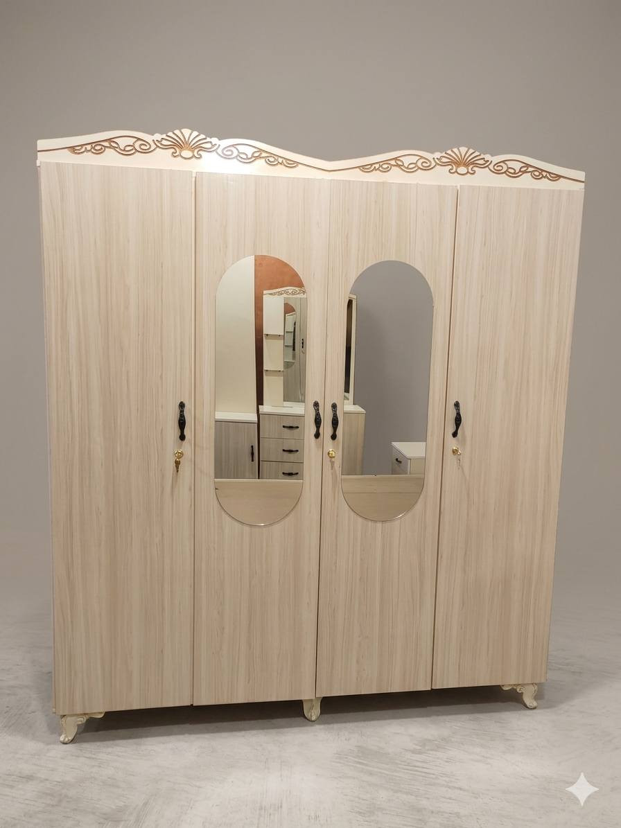 غرفة نوم تركي اربع أبواب مستخدم شي قليل سعر 325 ويرهم مراوس والعنده يبيع اشتري الشراي يجي خاص اويتصل برقم ***********مكاني كركوك
