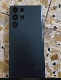 s22 Ultra        (425)الف  شرق اوسط  دبل سيم كارد  الجهاز بحاله ممتازه...