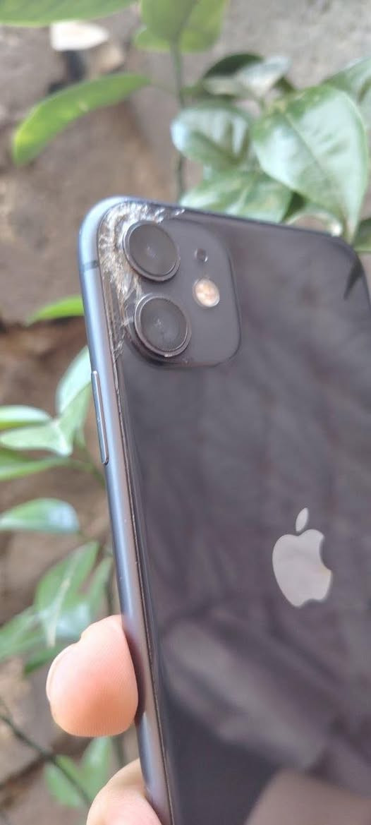 ايفون 11 ؏ـاَدჂ̤ شرق اوسط مو امريكي ذاكره 128 بطاريه 83 جهاز بلادي مامبدل اي قطعه بس بي طخه بالظهر موضحه بالصور ..رايده مراوس فقط بهونر X9c


**إذا كنت صاحب هذا الإعلان وتريد حذفه لأي سبب، رجاءا أرسل رسالة إلى الدعم الفني**