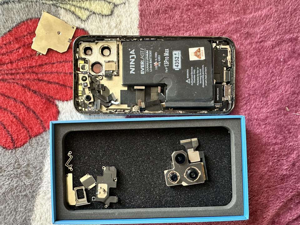 السلام عليكم 
شاشه 13 برو ماكس شاشه 12 برو ماكس جهاز كامل ايفون اكس ار مقفول ايكلود وتر بروف جهاز كامل 8 بلاس تطلع علامه ركفري فطر بل كلاس 

شاصي 13 برو ماكس كامل ملحقاته ضهر مكسور

بورد 12 برو ماكس قافل ايكلود 

جهازين كامله 11 عادي واحد نقص شاشه وضهر مكسور 
بورد ايفون 12 عادي جديد لوك كامل ملحقاته
بورد ريدمي نوت11 برو 5G

بورد بوكو M3

شاصي اكس اس ماكس


**إذا كنت صاحب هذا الإعلان وتريد حذفه لأي سبب، رجاءا أرسل رسالة إلى الدعم الفني**