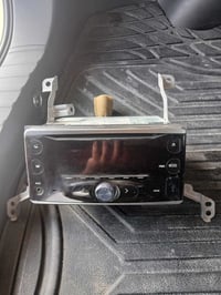 مسجل لاندكروز 2015 بلادي اصلي مع الفيش  للبيع نظيف استعمال قليل  07738...