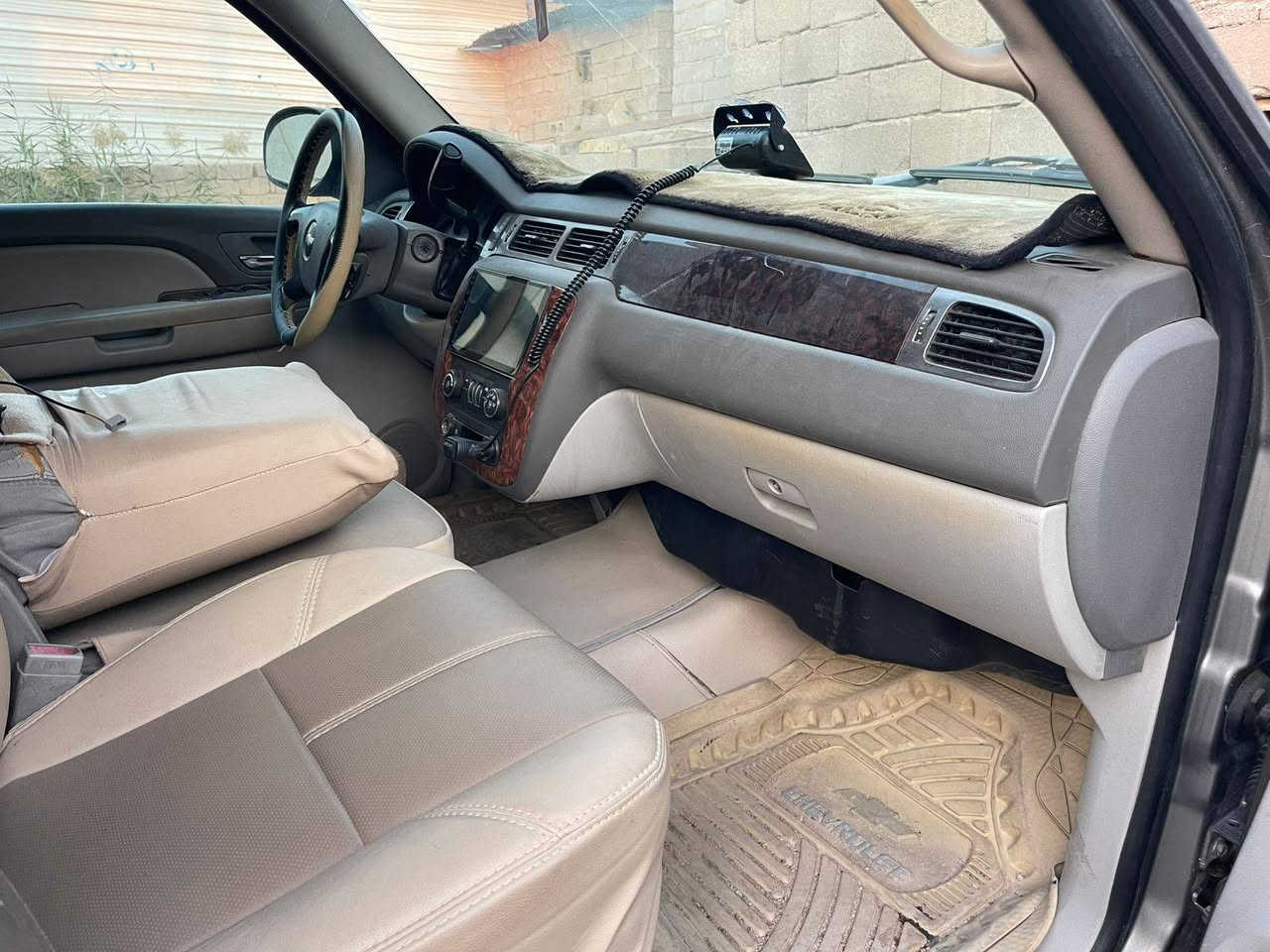 السلام عليكم تاهو 2007 رقم بصره بسمي مكفوله سياره جاهزه من كلشي شغل وطلع وين مايعجبك سعر 170 مكاني بصره ابوالخصيب ***********
