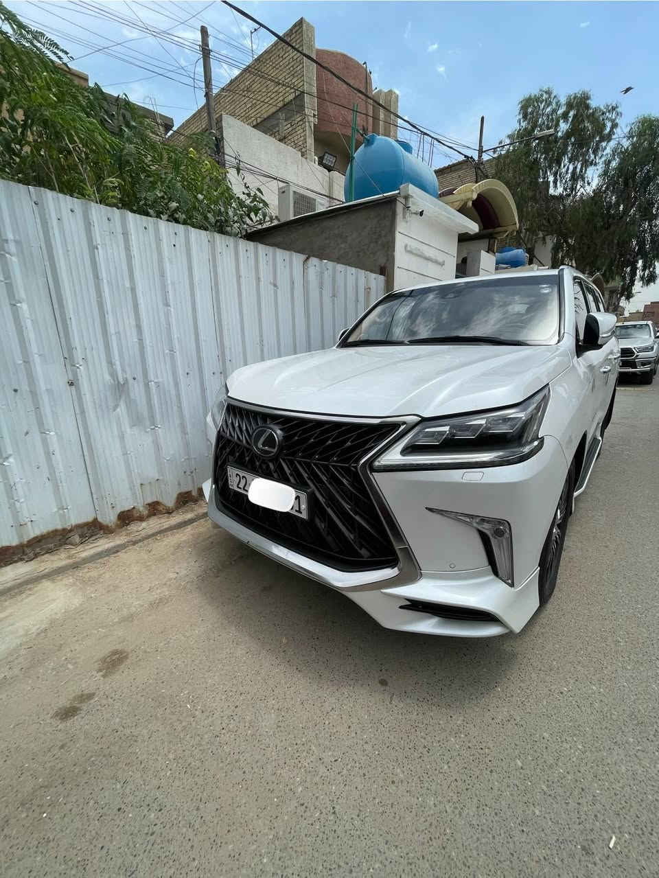 LEXZ
موديل 2020 فول موصفات سوبر سبورت
ماشيه 100km  رقم أربيل تحويل ثاني يوم 
مكاني بغداد السعر 750$ وبيها مجال 
مكفوله كفاله عامه لاتصال ***********
