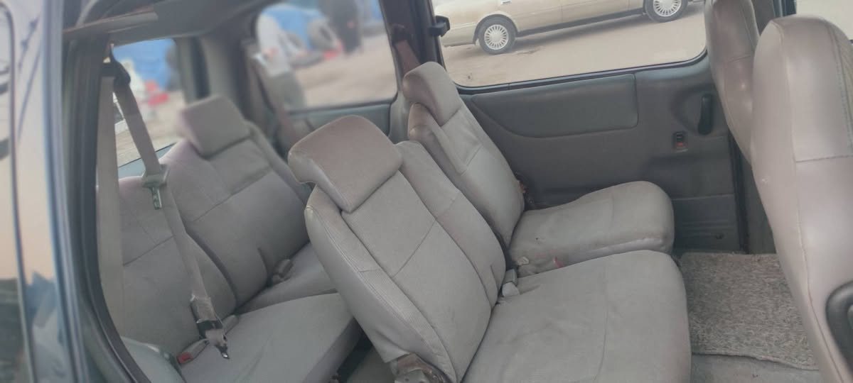 سلام عليكم سياره البيع سبعه راكب حلوه ماناقصه شي مال بيت
سعر 60 كلشي شغال بيه تجي وشوف مكينه وكير بل جيس  
هاذ رقمي ***********
