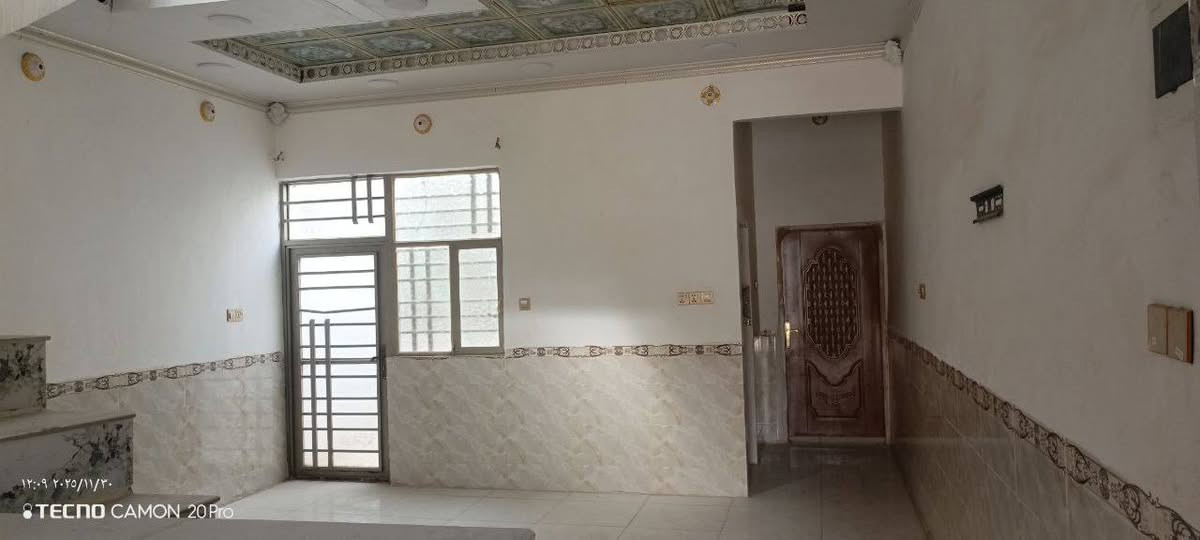 🏡 بيت 125 متر ب 34 مليون فقط 🤑🤑
البيت مرقم من البلدية + إقرار محكمة 

🏗️ البناء: بلوك | الأساس والسقف: كونكريت

🔹 مواصفات البيت:
✅ غرفة نوم 🛏️
✅ صالة 🛋️
✅ صحيات داخل وخارج  🚽
✅ مطبخ 🍽️
✅أستقبال 

🔹 الخدمات المتوفرة:
💧 ماء | ⚡ كهرباء | 🚗 شوارع مبلطة | 🏫 مدارس قريبة

📍 الموقع: النجف – مقابل ملحق قرية الغدير
📜 الملكية: طابو زراعي (إقرار محكمة)

📞 للتواصل:
أتصال ‏‏‪***********‬‏ واتساب***********
