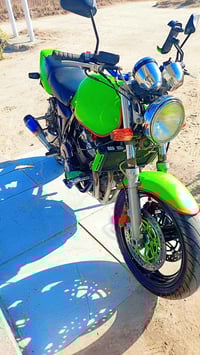 سي بي ٤٠٠ • جمرك مدفوع • بغداد