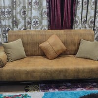 تخم ٨ مقاعد للبيع تزكام مابي اي ضرر للاستفسار خاص او الاتصال على الرقم...