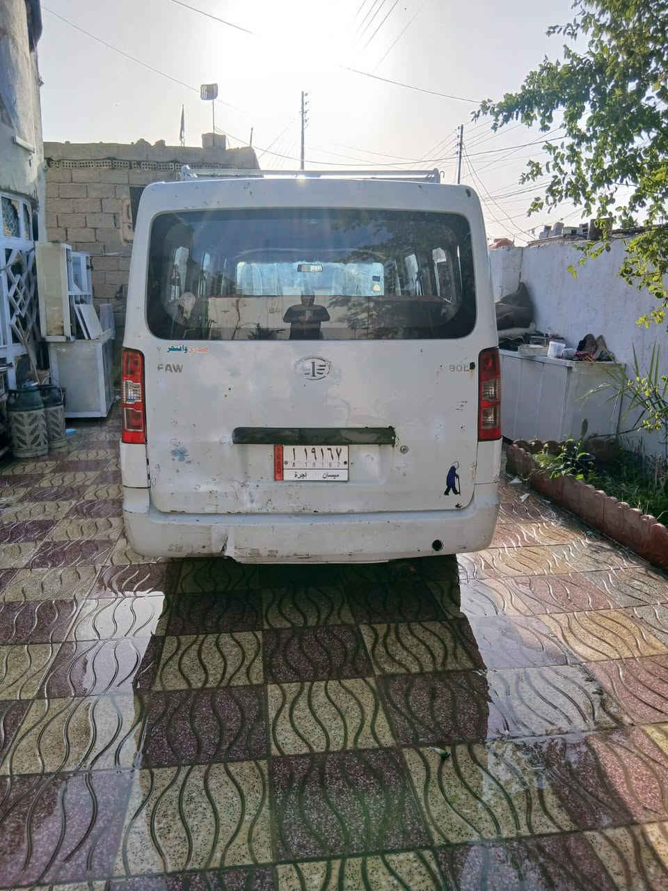 السلام عليكم
فاو خشفة السيارة نضيفة رقم ميسان وراعيه بغداد تحويل بغداد سياره مصفره غرامات وهيئه  موديل ٢٠١٥ مدوشمة جديد والسيارة نضيفة وحلوة 
السعر ٤٠ وبيه  مجال سياره جاهزه كير ومحرك مكفولات تخم تاير جديد  دواخل جديده بيع أو مراوس حسب القناعه بغداد  ناحيه الوحده قريه مدينه بسمايه ***********
