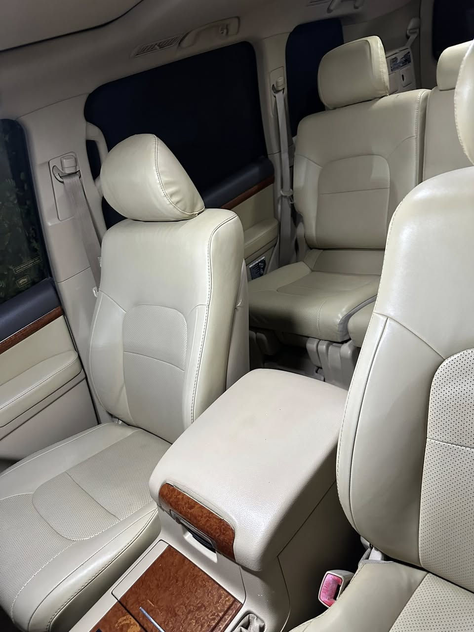 لاندكروز 2013 فول 1/1 ام الطفايه ثمانيه ايرباك اربع كامرات فول الفول مواصفات كلش هواي بيه تفاصيل اكثر عند الاتصال 
رقم اربيل بأسم شركه وكاله بأسمي عامه السعر 340 
***********
