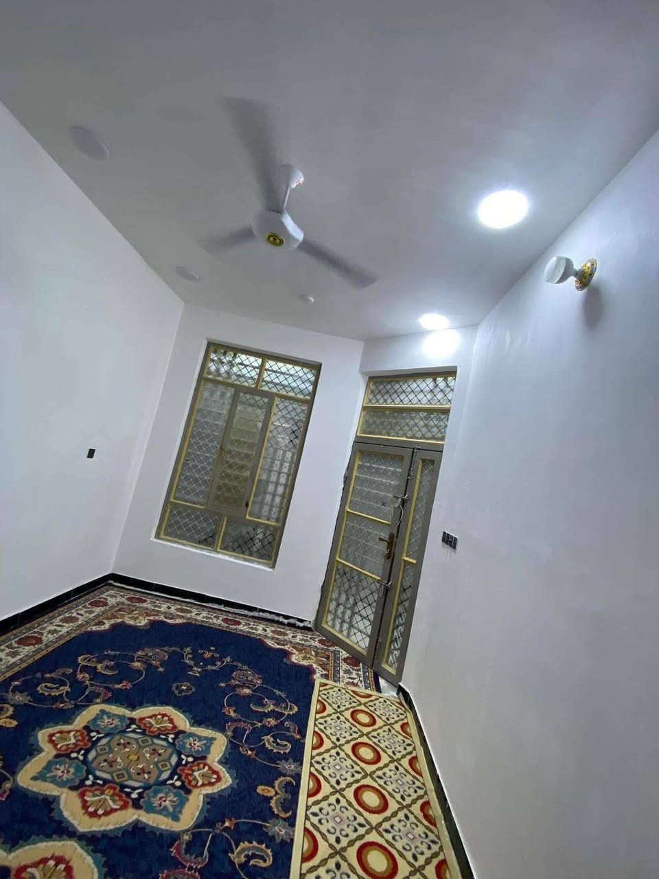 بيت ١٠٠ متر بحجي حسن الثانية السعر ٦٣ وبي مجال ***********
