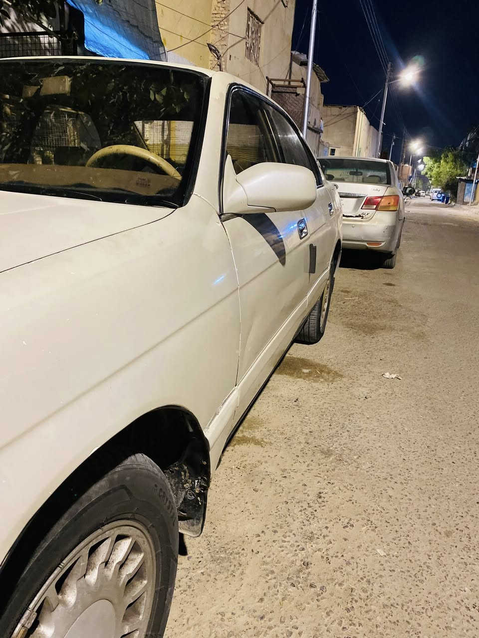 السلام عليكم. سياره بطه متصل رقم بغداد حرا تحويل أو وكاله سياره جديده وحلوه كفاله كير ومحرك كفاله تخم تيارات حداديه فول تبريد ثلج 
مكان سياره البصره ٥ميل قرب سوك 
سعر سياره 45ورقه 
رقم هاتف ***********
