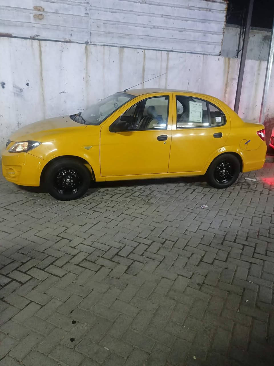 سلام عليكم ساينا مديل 2019 بسمي مصفره هيئه غرامات تحويل ثاني يوم كير مكينه بل جيس مكينه سبانه ممدوده عليه بيهه بارد بل جاملغ الامامي ورصعات لا ضربه ولا صبغ السعر 63 وبيهه مجال بسيط مكاني مدينه الصدر الرقم *********** غير متواجد عل خاص
