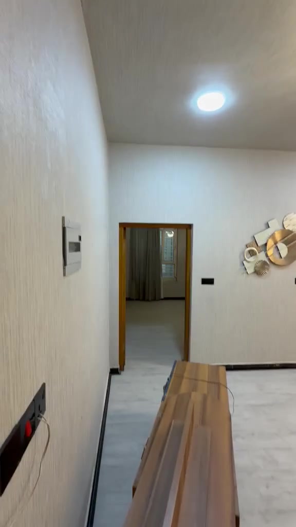السلام عليكم شقق تجارية في اليرموك  قرب جامعة الناجي 
موقع جداً ممتاز 
بناية جديدة وبية مصعد 

للاستفسار الاتصال على الواتس اب 

*********** ليث الحاصود
