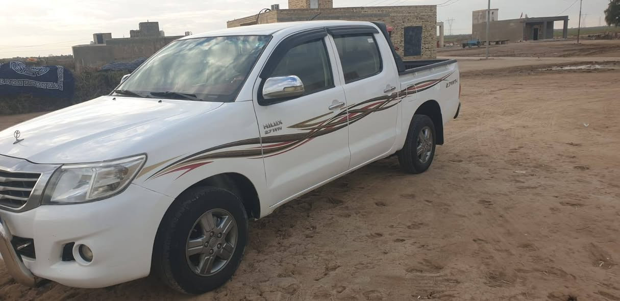 سلام عليكم بيكم فلاونزه 2015 مكفوله كفاله عامه  رقم ميسان  نكليزي سنويه جديده سعر220 وبيها مجال  المكان ميسان ***********             ***********
