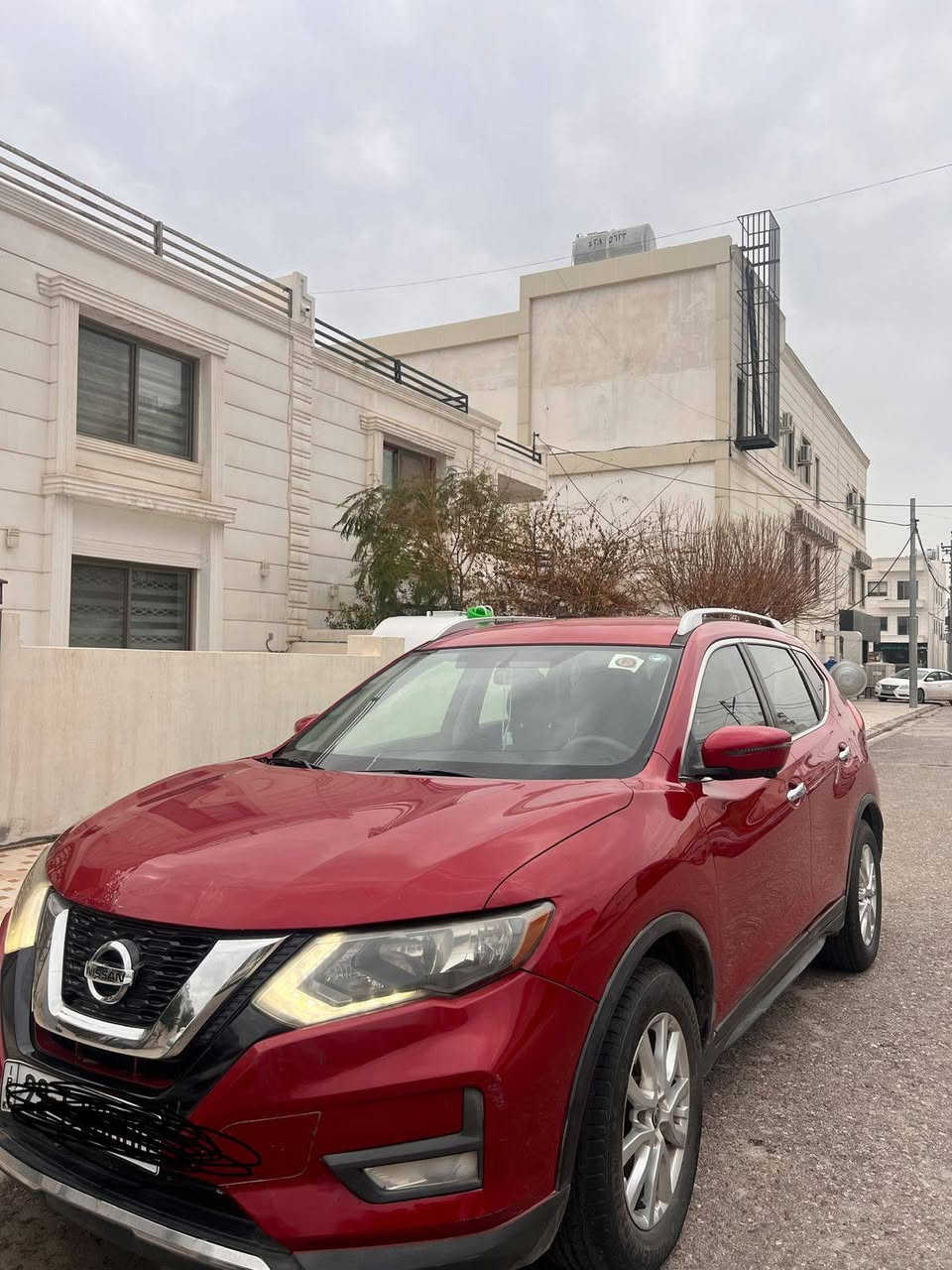 نيسان روج للبيع موديل 2017 بيها جاملج سكن ويا أسفل بابين 15 سنتم سياره ماشيه 103 ميل مكان أربيل رقم موبايل ***********السعر135 ورقه مكان السياره أربيل أربيل, العراق
