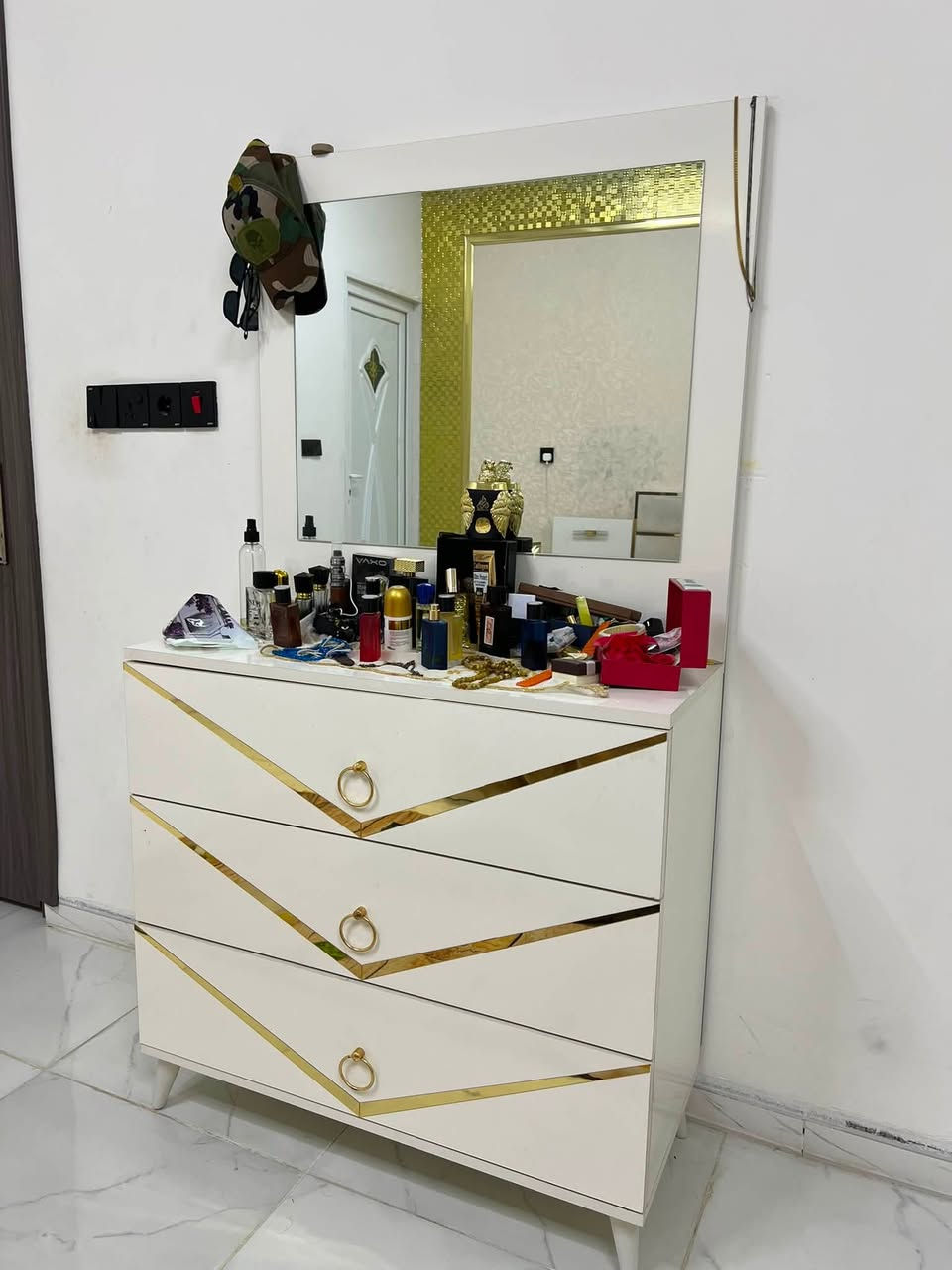 سلام عليكم غرفت نوم تركي5قطع650الف بي مجال 🤍


**إذا كنت صاحب هذا الإعلان وتريد حذفه لأي سبب، رجاءا أرسل رسالة إلى الدعم الفني**
