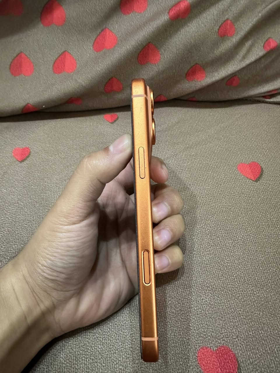 ايفون 17 برو ماكس للبيع ذاكرة 256 دبل شريحة نسخة CH
بطارية 100‎%‎ 
عدد دورات الشحن 22 
السعر 2200 
للأستفسار *********** 
مكاني بغداد
