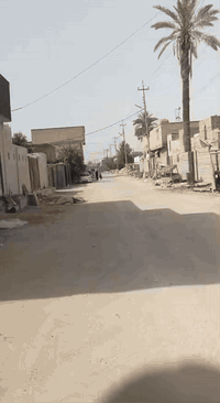 السلام عليكم
سعر البيت الواحد : ٨٥ مليون 
بيوت ثنين للبيع في كربلاء المقدسه مساحه كل بيت 50 متر طابق ونص بناء طابوق البيوت جدد بناء درجه اولى 
واجهه كل بيت 4 متر 
العنوان قرب مدينه العاب السندباد ومجمع انوار كربلاء السكني 
يبعد عن الامام 2 كيلو 
للاستفسار الاتصال على *********** 
أو واتساب 
نستقبل كافه عروضكم بيع وشراء
