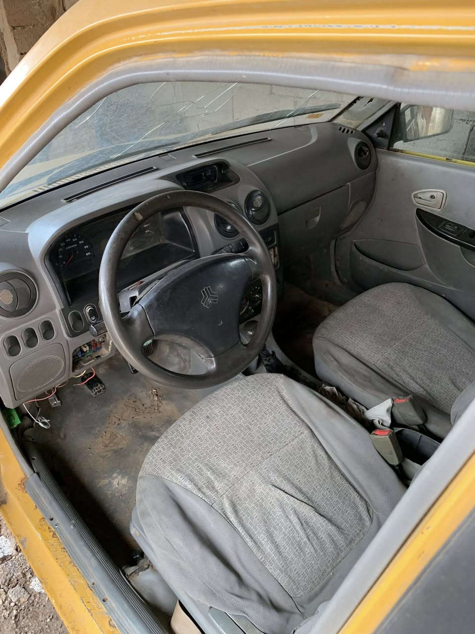 ‏سلام عليكم سايبة موديل 12 سيارة خير من الله كير ومكينه مكفولات سيارة نكره سلف ￼
 وسعرها مناسب مكان كوت شيخ سعد***********
