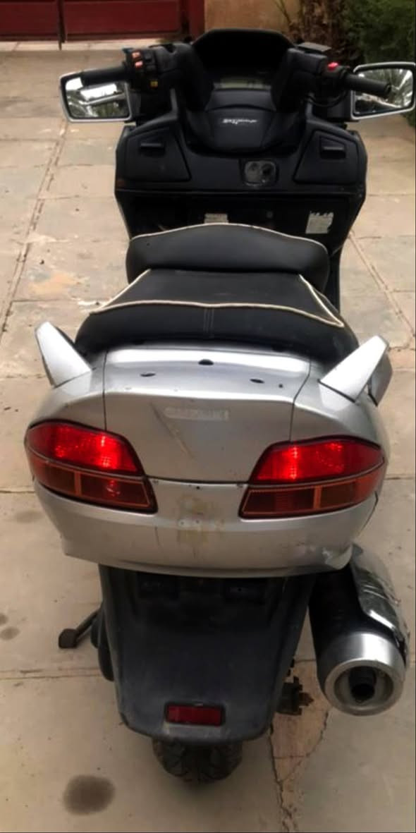 سكاي ويف ٦٥٠ فول
بيهة الكير ينمر نمرة وحدة فقط
نضام ABS
مري شفط 
هيتر يدات
مانع انزلاق 
تايرات جدد
دهن امزويل توني امبدله اله 
مكينه كفاله 
صوره للعداد موجوده بل الصوره 
فول مانقصه شي كهربائيته كله شغاله 
عنوان بابل محاويل
 السعر 800 وبيهة مجال
 للتواصل 
***********
