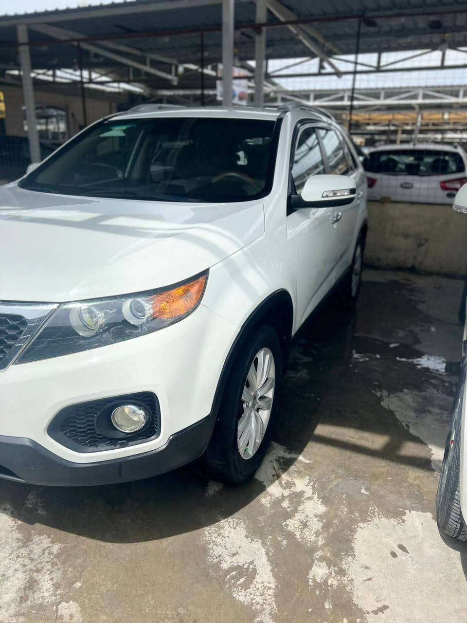 السلام عليكم عيوني
سورنتو موديل 2012 خليجيه محرك كير كفاله 

رقم بغداد 

سياره بيه فقط مسطره بلجنطه صبغ فقط 

سياره 4 سلندر 2400 دوش 7 راكب 3 قطع تبريد واحد على واحد تبريد فول تحكم مقود جهتين 

مكاني بغداد اليوسفية ناحية الرشيد حياكم الله 

سعر 134 وبيه مجال للطيبين 

هاتف *********** غيث الحميري كل الهلا بيكم تحياتي
