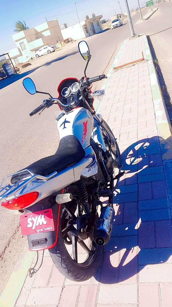 سلام عليكم دراجه ناريه لبيع موديل 2016 دراجه أحله من الصور تخم تأير كهرباء يأت كلهه شقاله ما بيهه اي نقص دراجه مال جناي سعر 475مكان رمادي جزيرت الخالديه البعبيد قرب قطعت ناحيت السلام رقم ***********
