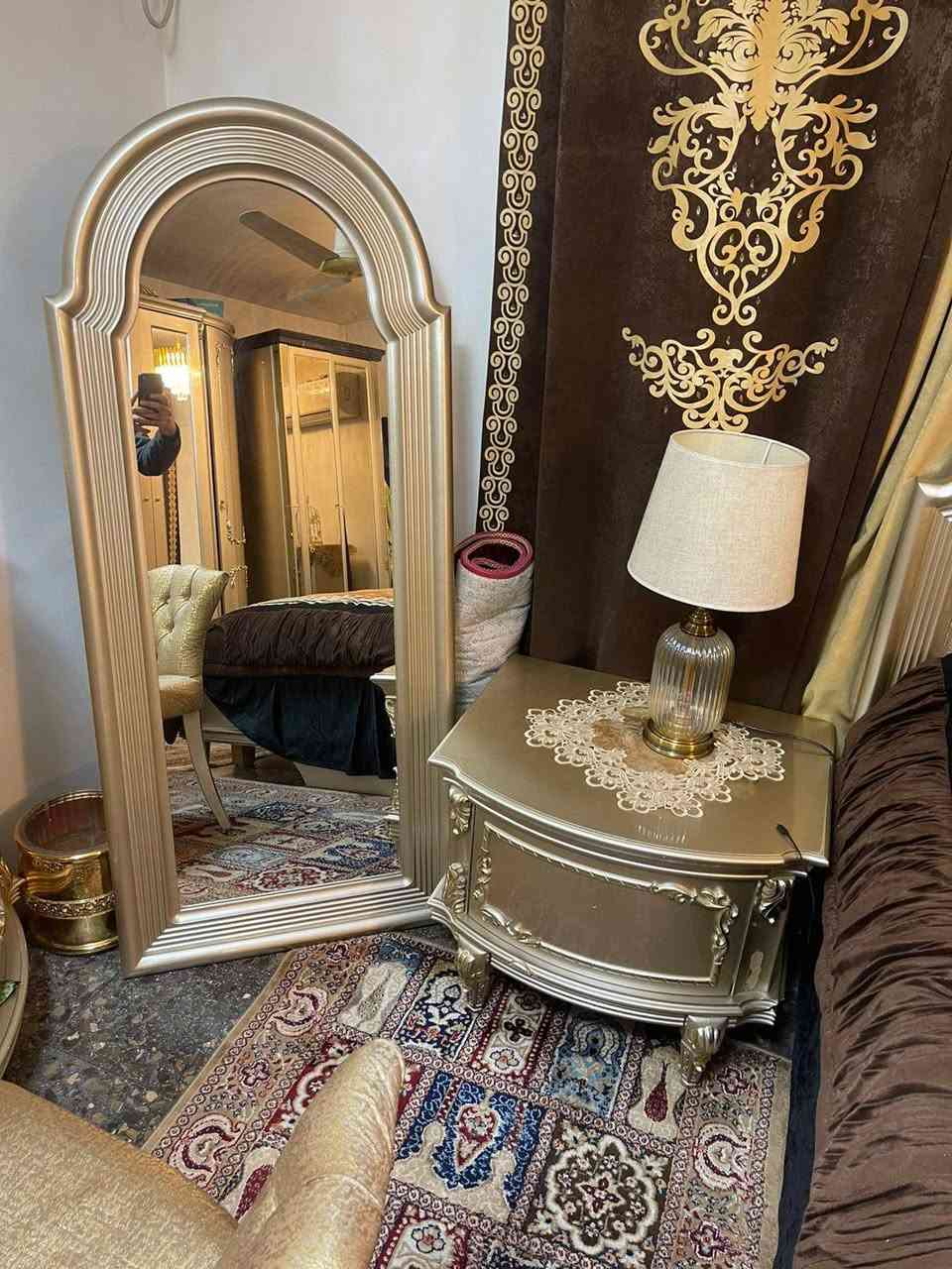 مكلف بالنشر للبيع غرفة نوم
العنوان بغداد الحارثية 

الاتصال على الرقم ***********
