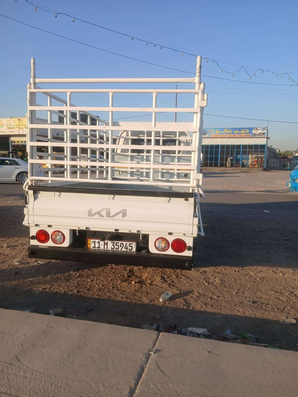كيا فحل موديل ٢٥ مكفوله عدا شخط بالدوسه مصلح ميبين ماشيه ٢٣حقيقي سياره جديده بمعنى الكلمه سياره جاهزه للعمل رقم بغداد بسمي السكن بغداد السعر ٢٢٥ بالعافيه عالياخذها  ***********
