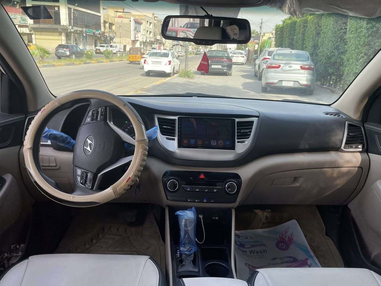 Hyundai Tucson
� للبيع — Hyundai Tucson
✨ وارد أبوظبي — نظيفة جدًا واستعمال مرتب

📍الموديل: 2018
🌍 وارد أبوظبي
🎨 اللون: أبيض
⚙️ جير أوتوماتيك
⛽ محرك 2.0 اقتصادي وعملية
📏 الممشى: 149 ألف كم
🛋️ داخلية جلد أبيض وأسود نظيفة جدًا
📺 شاشة أندرويد كبيرة + Apple CarPlay
❄️ تبريد ثلج
💡 LED + إنارات نهارية
📷 حساسات خلفية
🛞 رنكات أصلية
🔑 مفتاح ريموت
🧼 السيارة مرتبة جدًا من الداخل والخارج

📋 الفحص:
✅ محرك ممتاز
✅ جير ممتاز
✅ فحص كمبيوتر نظيف بدون أخطاء
✅ Airbag سليم
✅ كهرباء كاملة شغالة

🔧 الملاحظات:

* يوجد تبديل/صبغ خفيف موضح بالفحص
* السيارة بشكل عام نظيفة وجاهزة

💰 السعر: 17,000$
📍الموقع: بغداد / شارع فلسطين
📞 التواصل: ***********
📱 فقط
