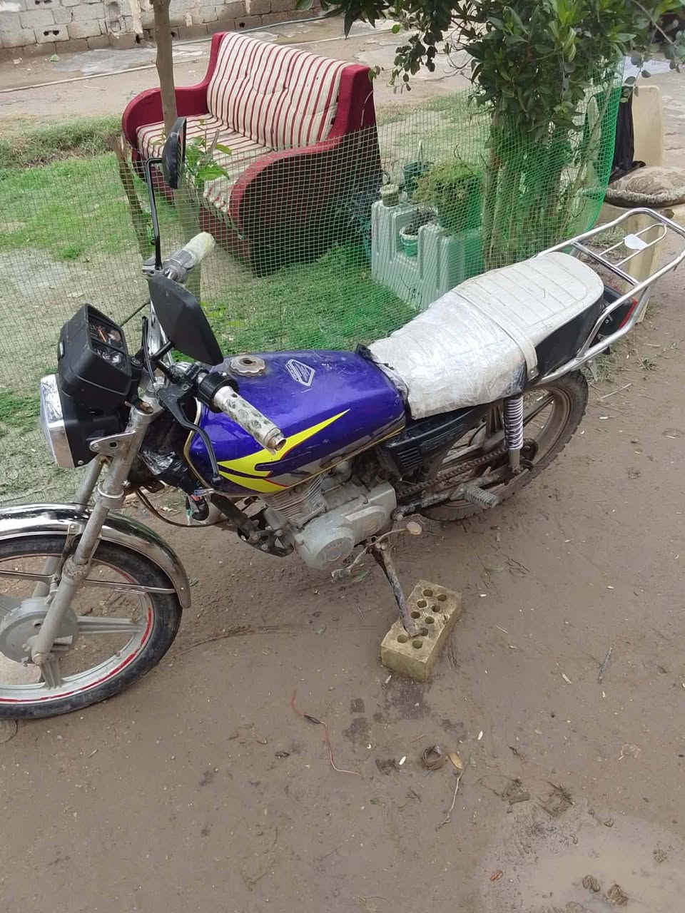 سلام عليكم دراجه تايكر اربعه كير دراجه نضيفه كامله سعر ٣٥٠ قفل قفل *********** موديل ٢١
