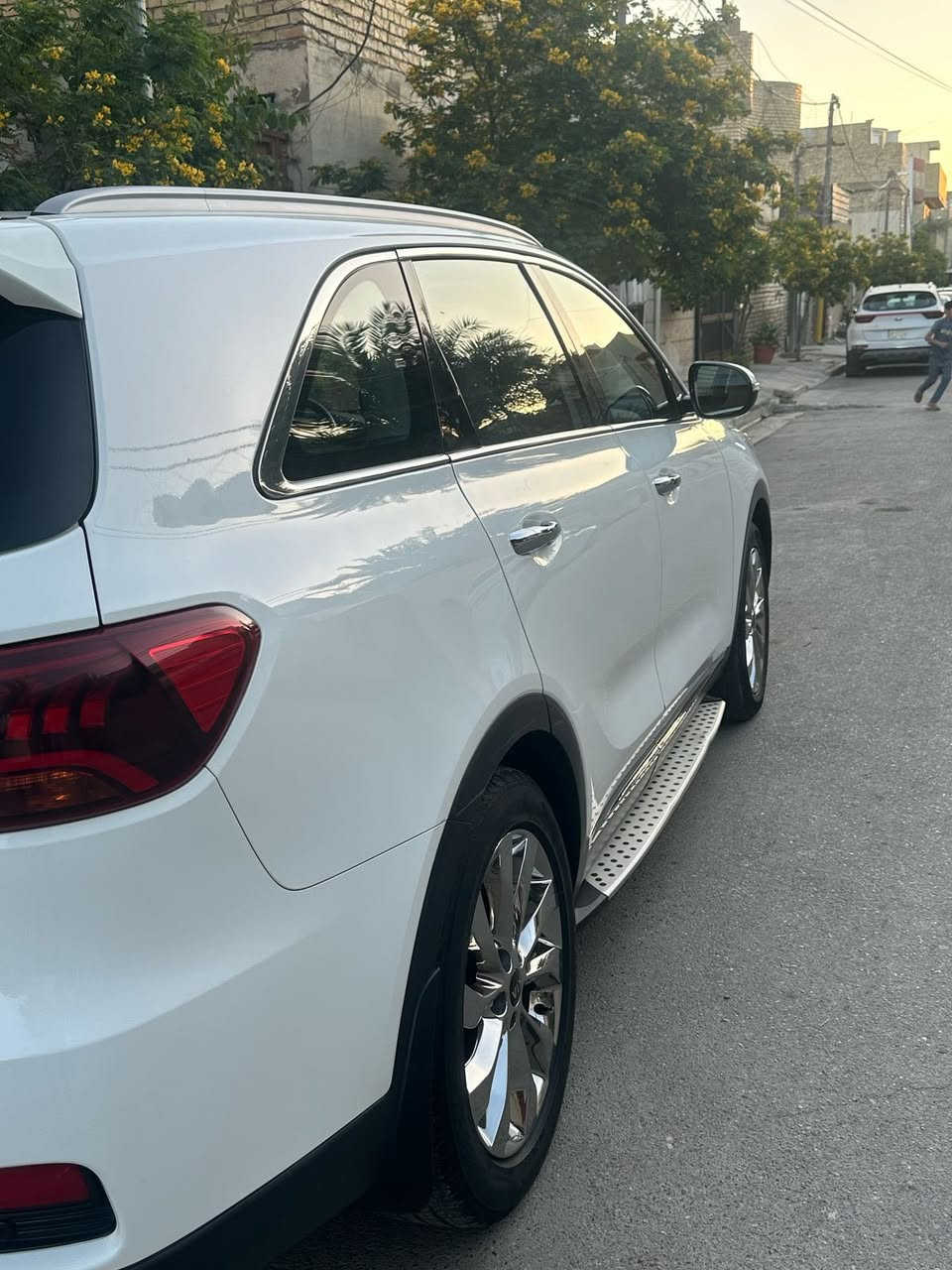 كيا سورنتو خليجي بانوراما 6 سلندر كشنات جلد 7 راكب رقم بغداد للاستفسار خاص او على الرقم ***********
