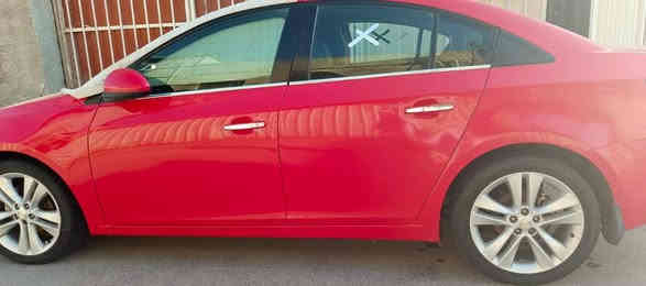 السلام عليكم 
للبيع شوفرليت كروز موديل 2016 لون احمر رقم ديالى الجديد الدولي مشروع وطني تحويل مباشر هزة جديدة سنوية لغاية 28 وارد أمريكي حادثها جاملغ أمامي ايمن بيها صبغ 5 قطع ابيع حزام سونار موجود محرك 1400 الاقتصادي تبريد شغال ثلج تدفئة شغالة كهربائيات كلهة شغالة كير عادي +كير اوتوماتيك محرك كير تبريد كلة مكفولات السيارة فول مواصفات عدا الفتحة كشن كهرباء تحكمات استيرن تشغل عن بعد بصمة اربع ابواب بصمة  داخل جلد صدر أمامي خلفي خير من الله سيارة حلوة مال بيت أمانة الله السيارة احلى من الصور السعر 77 وبيها مجال حك الجية مكاني بغداد الرقم ***********
