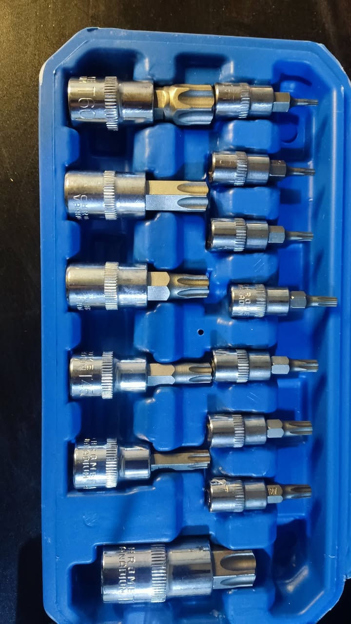 قطعتين يهذه الشكل اللقام وززن ثقيل قطع مرتبه السعر 18الف شامل التوصيل


**إذا كنت صاحب هذا الإعلان وتريد حذفه لأي سبب، رجاءا أرسل رسالة إلى الدعم الفني**