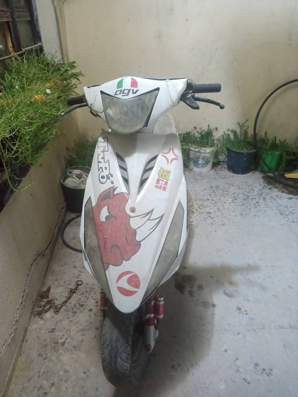 السلام عليكم دراجه ماكس مضلع البيع ناقصه سلف تاير خلفي شوته مكينه ما مفتوحه مزوده صلنصه دبلات اماميه خلفيه كضرات رياضي نضافه 80/ إذا تغسله تطلع أحله سعر280بيها مجال ***********
