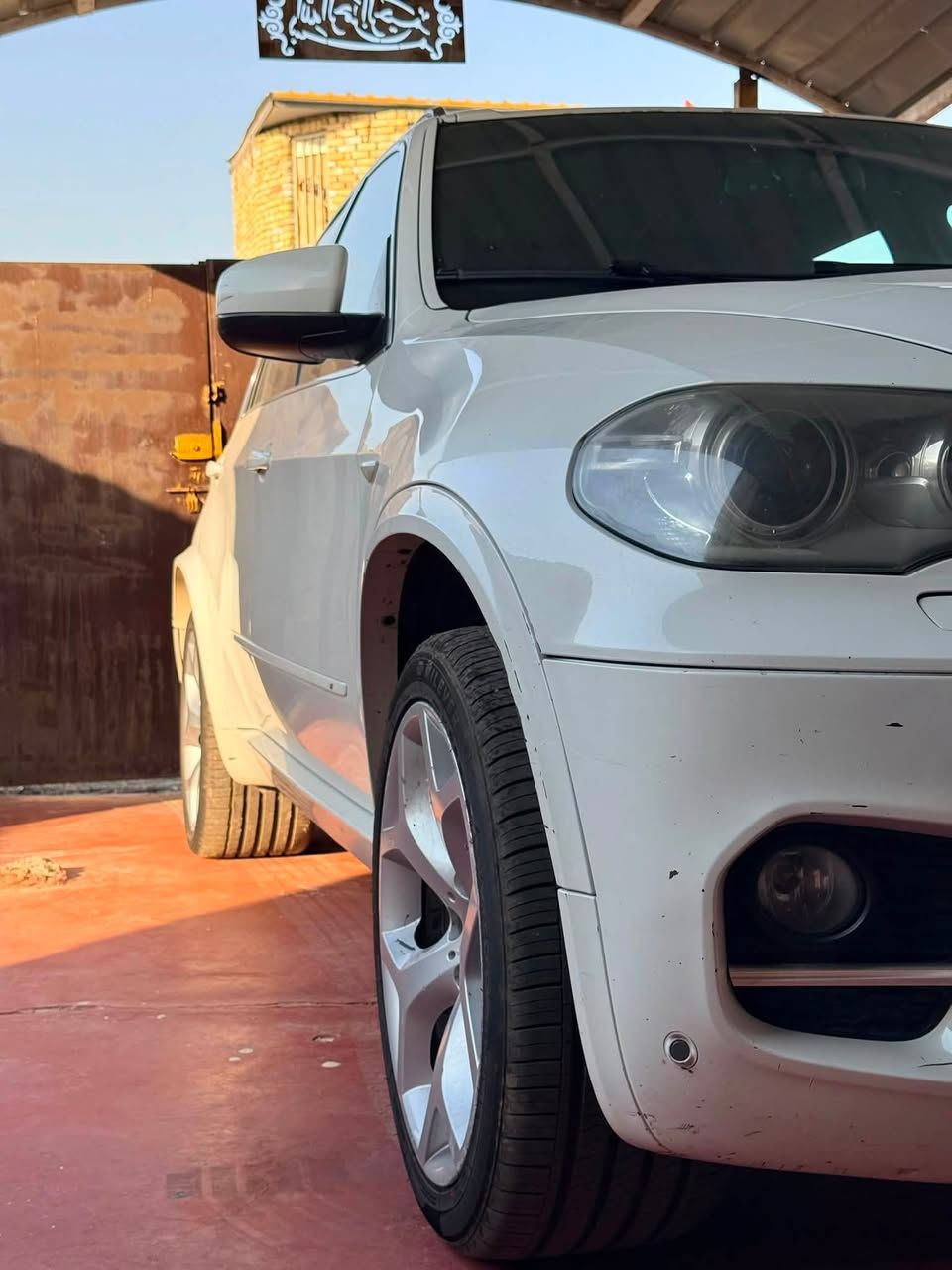 السلام عليكم 
BMW x5 e70 2012

محرك ديزل N57 
السياره مكفوله من الصبغ والضربه والتبديل والبارد 
فول مواصفات بموديلها 
رقم أنكليزي تريد تحول او وكاله

للاستفسار أكثر مراسله الخاص او الأتصال:***********
